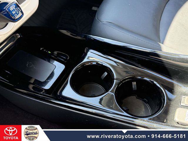 Certified 2018 Toyota Prius Four w/ Advanced Technology Package image 21