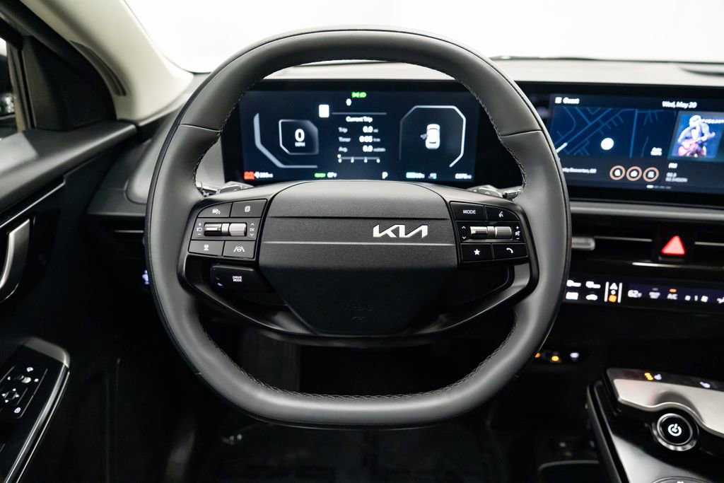 Used 2025 Kia EV6 Light RWD image 15