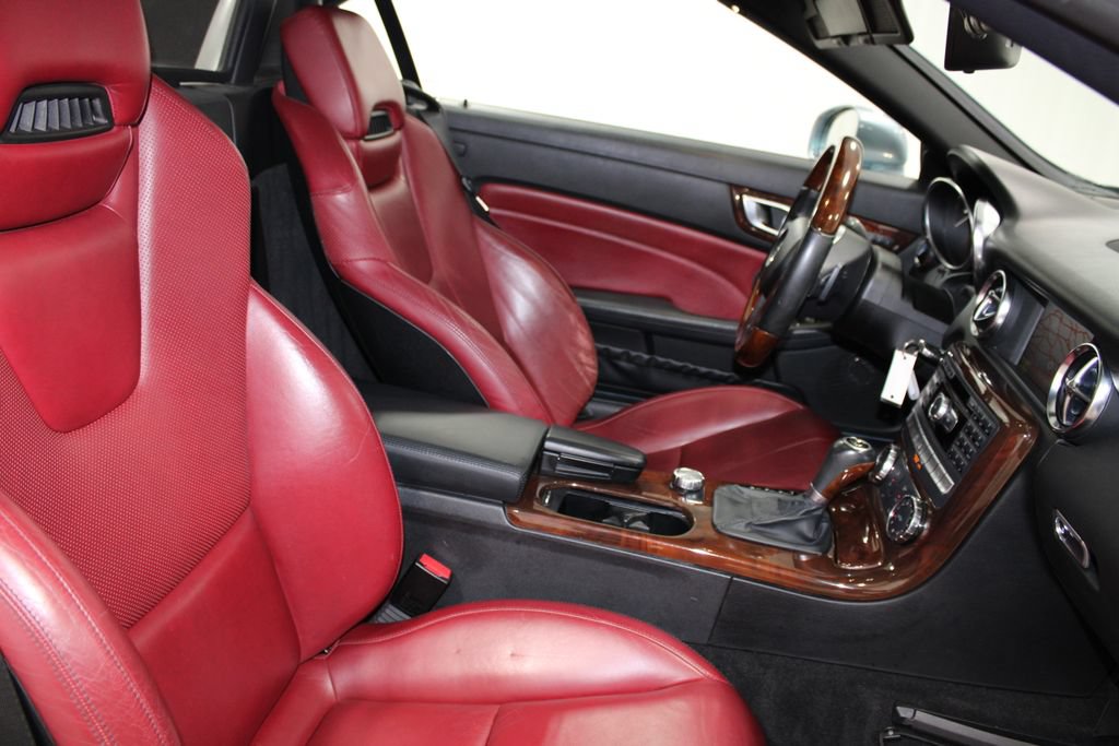 Used 2012 Mercedes-Benz SLK 350 image 26