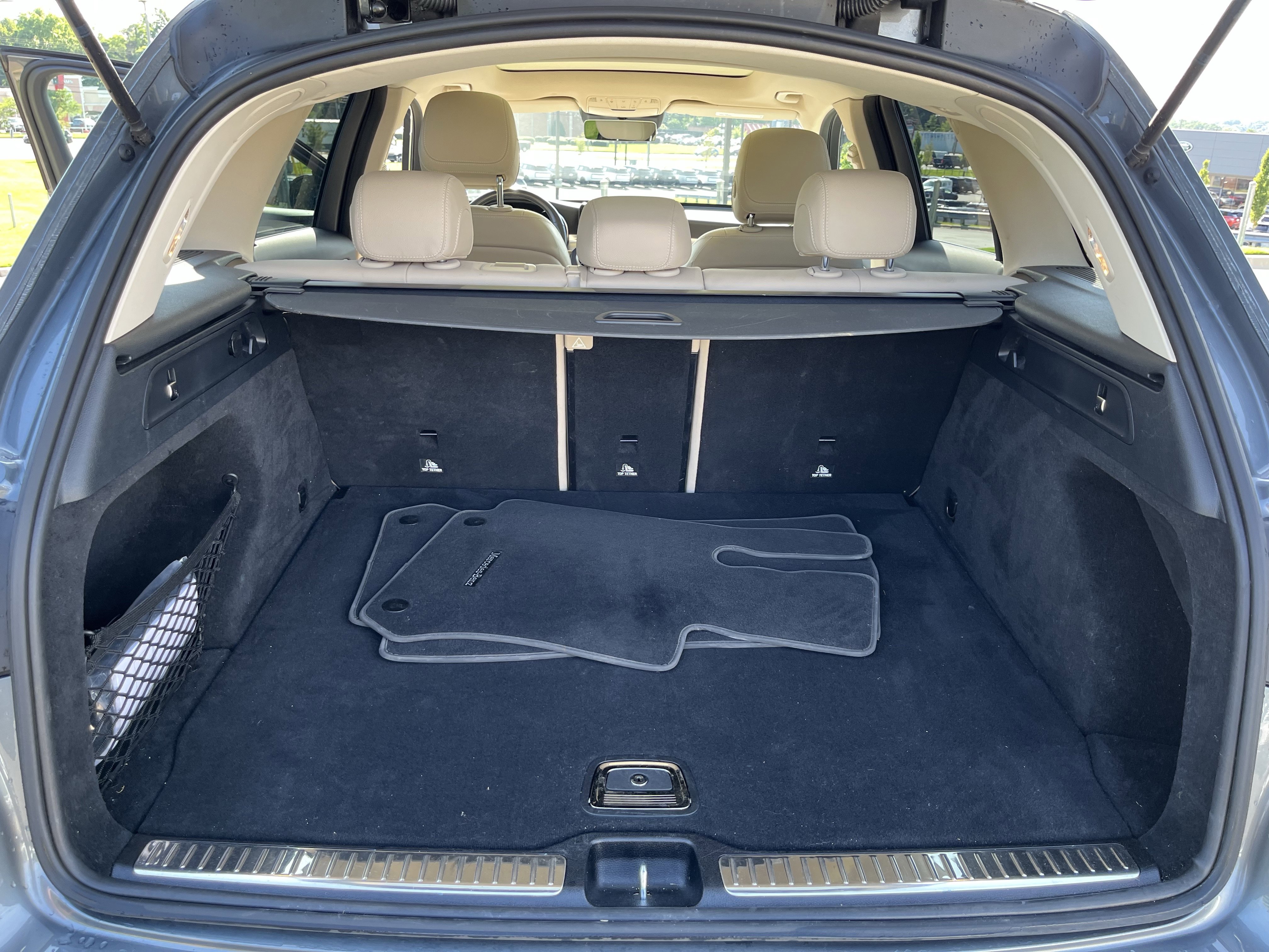 Used 2021 Mercedes-Benz GLC 300 4MATIC image 34