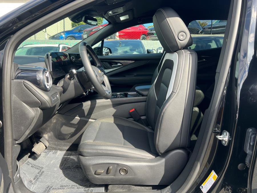 Used 2024 Chevrolet Blazer EV LT image 10