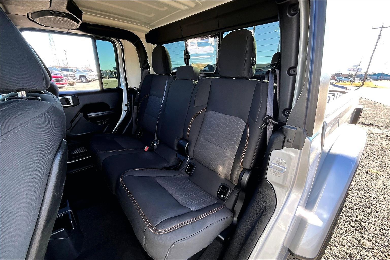Used 2022 Jeep Gladiator Mojave w/ Trailer Tow Package image 26
