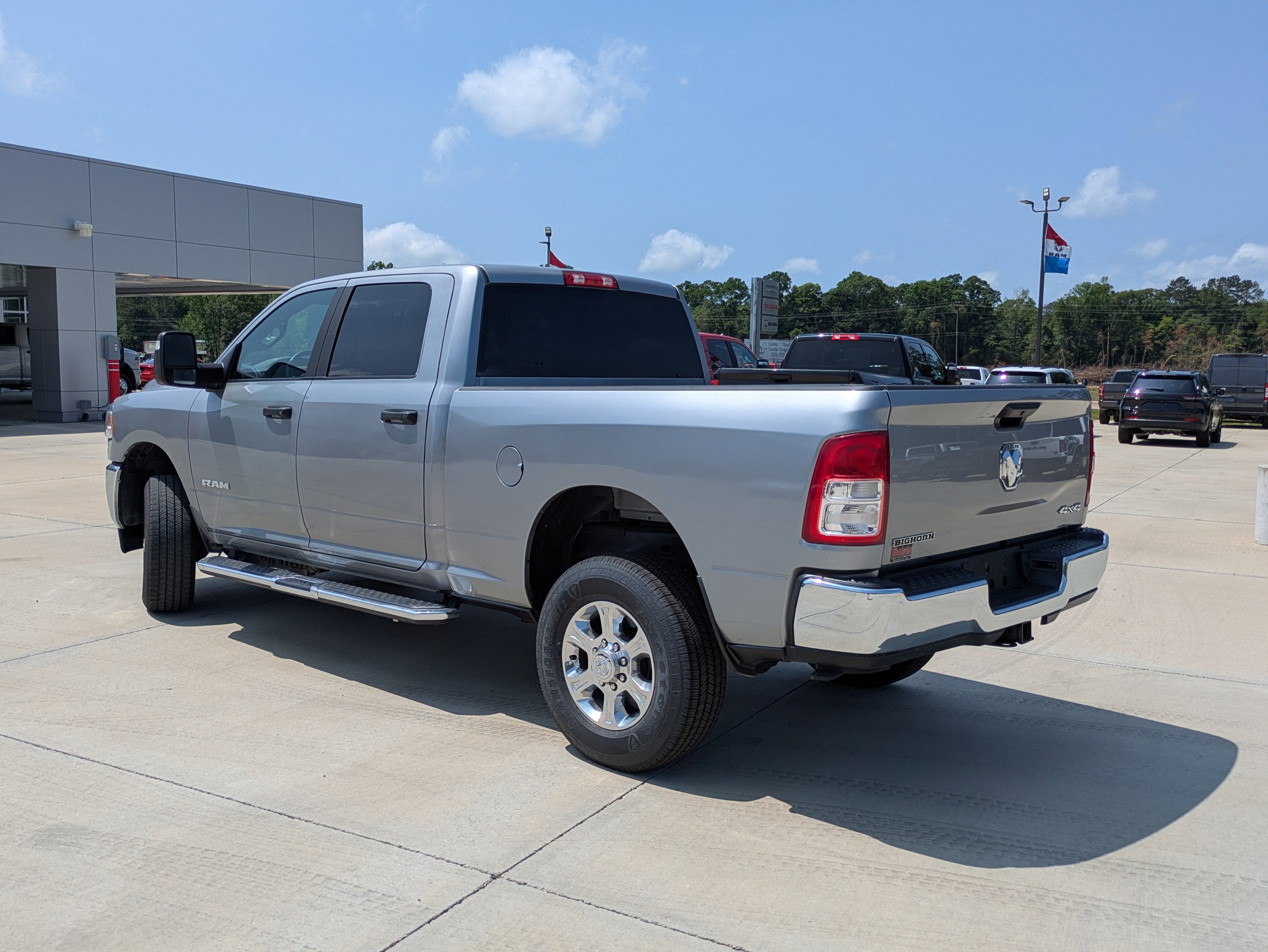 Used 2024 RAM 2500 Big Horn w/ Bed Utility Group AWD/4WD image 6