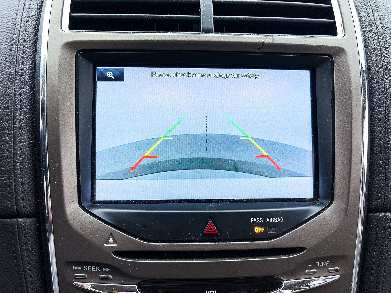 Used 2014 Lincoln MKX FWD image 5