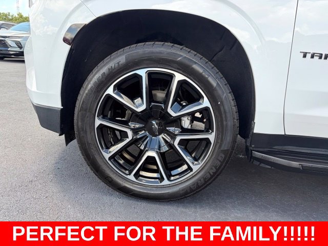 Used 2021 Chevrolet Tahoe RST w/ Luxury Package RWD image 9