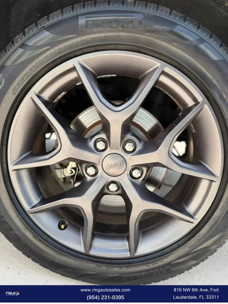 Used 2020 Jeep Grand Cherokee Limited X AWD/4WD image 3