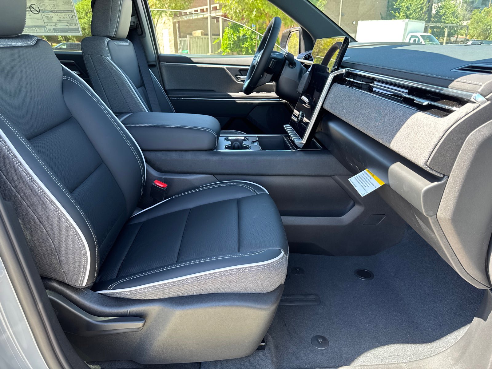 Used 2026 GMC Sierra EV Elevation image 17
