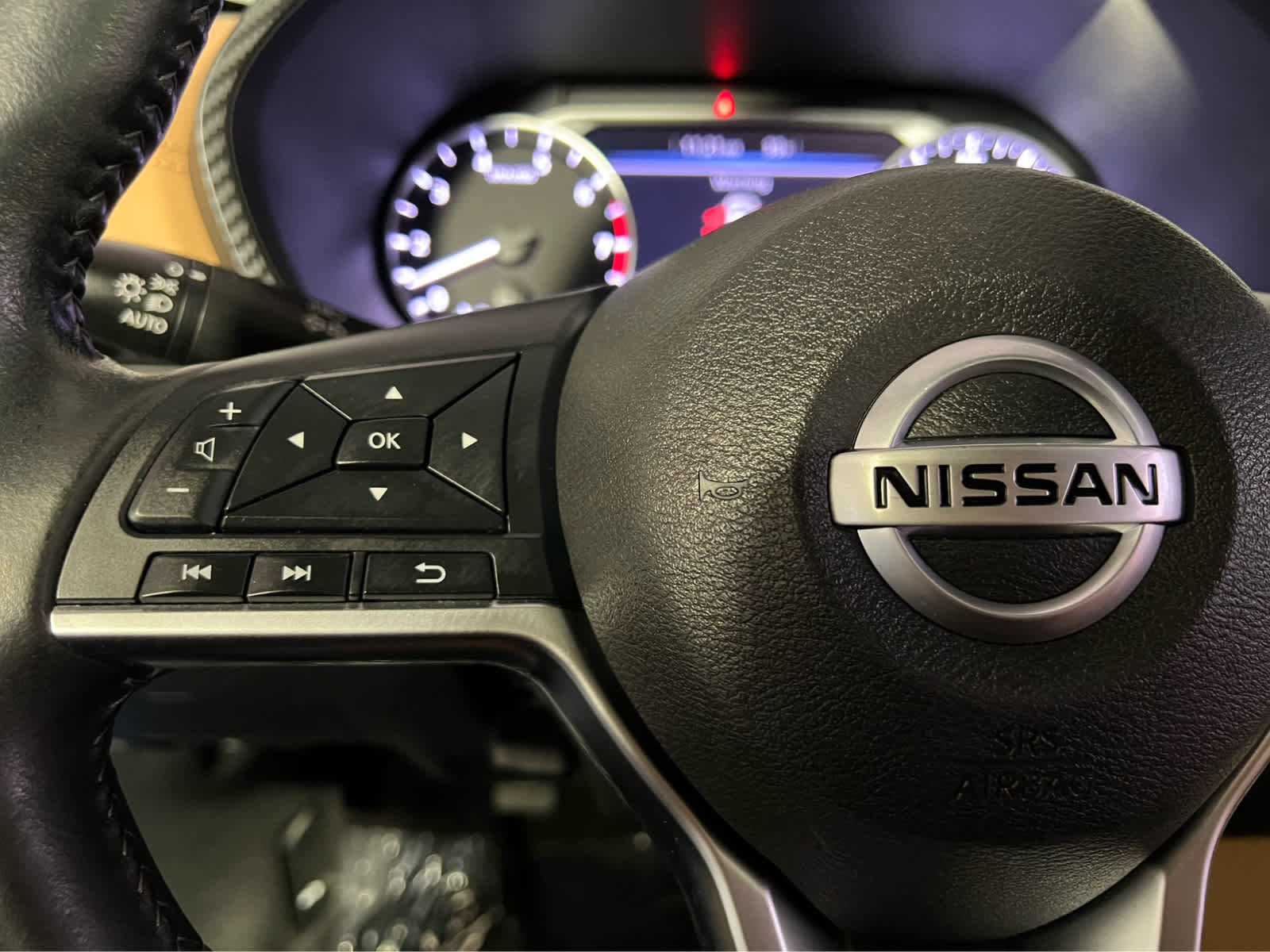 Certified 2023 Nissan Sentra SV w/ SV Premium Package image 19