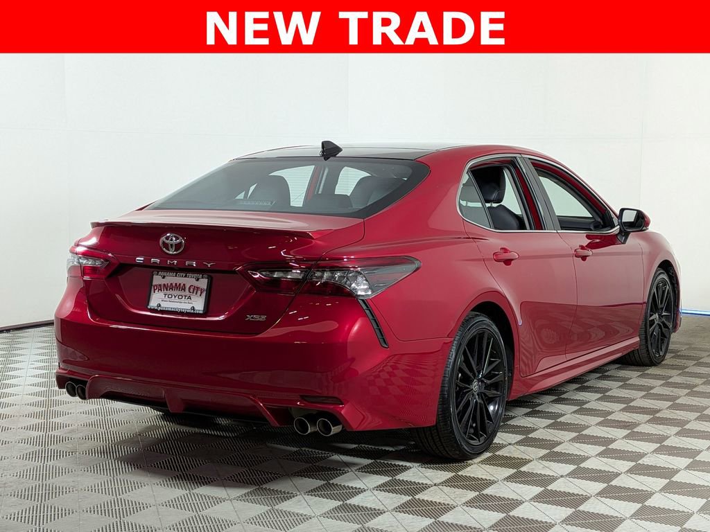Used 2021 Toyota Camry XSE image 3