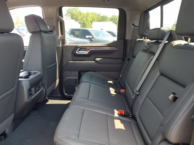 New 2026 Chevrolet Silverado 1500 RST w/ Dark Appearance Package AWD/4WD image 13