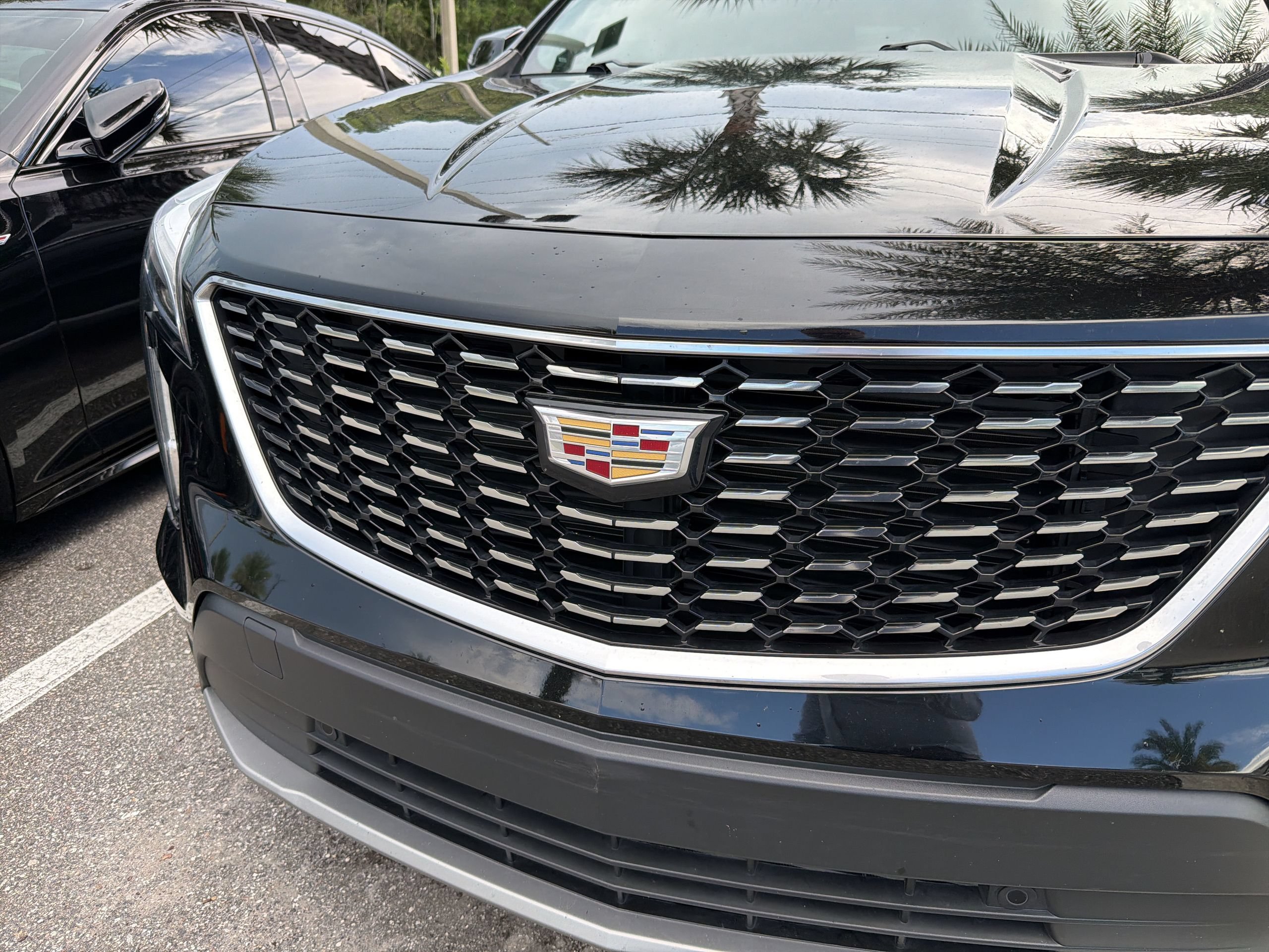Used 2023 Cadillac XT4 Premium Luxury w/ Technology Package FWD image 13