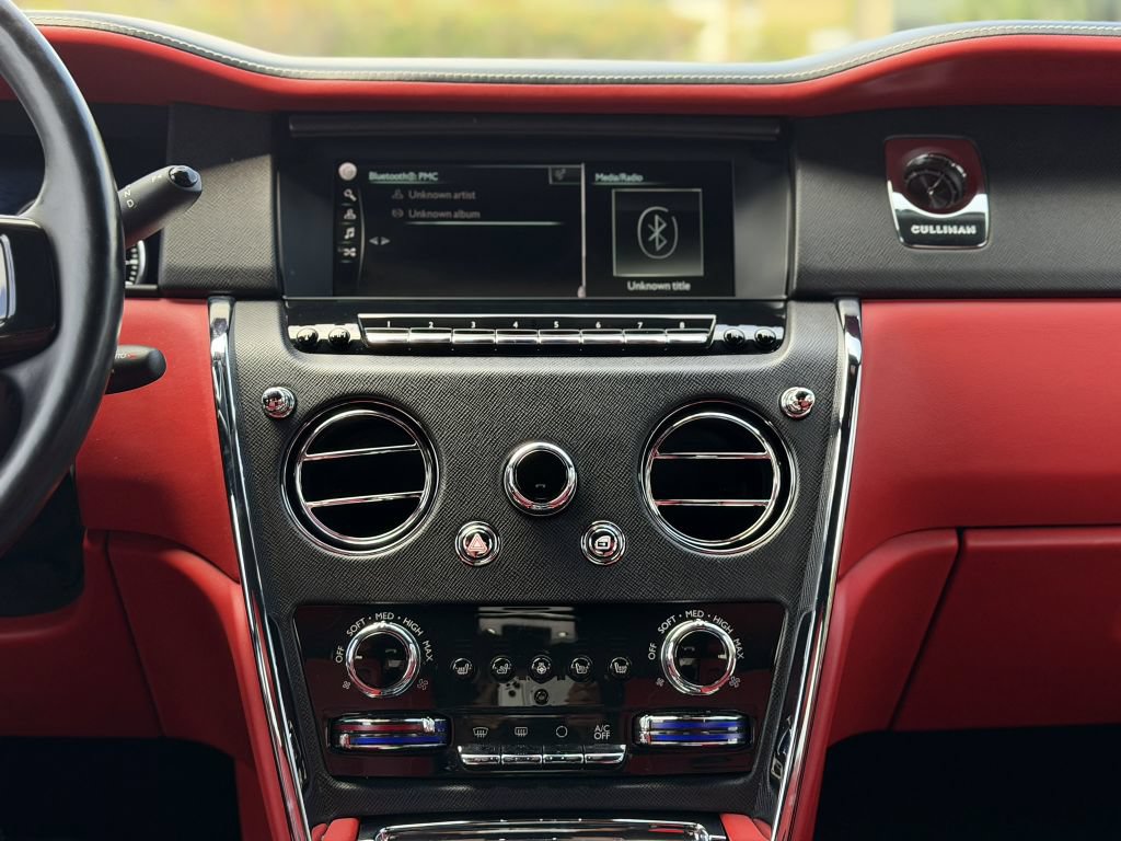 Used 2021 Rolls-Royce Cullinan AWD/4WD image 35
