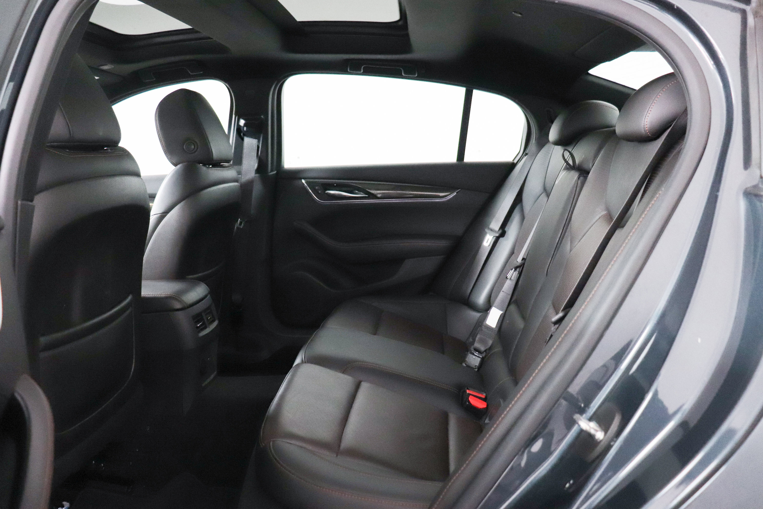 Used 2022 Cadillac CT5 Sport w/ Climate Package image 15