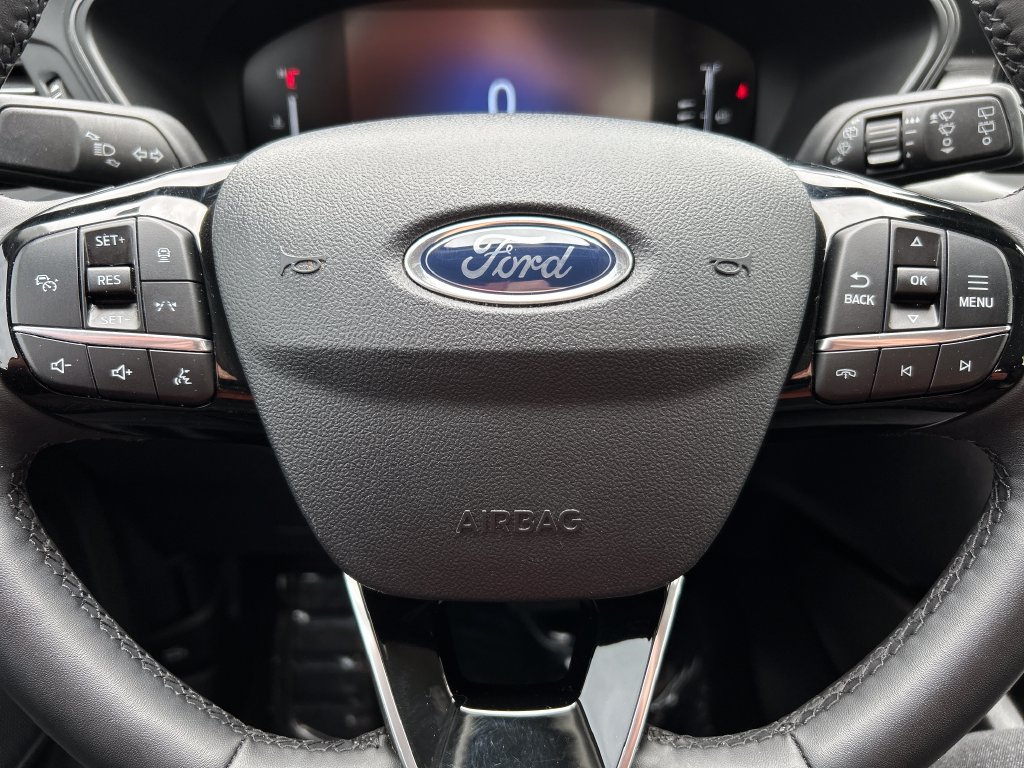 Used 2024 Ford Escape Active w/ Tech Pack #1 AWD/4WD image 9