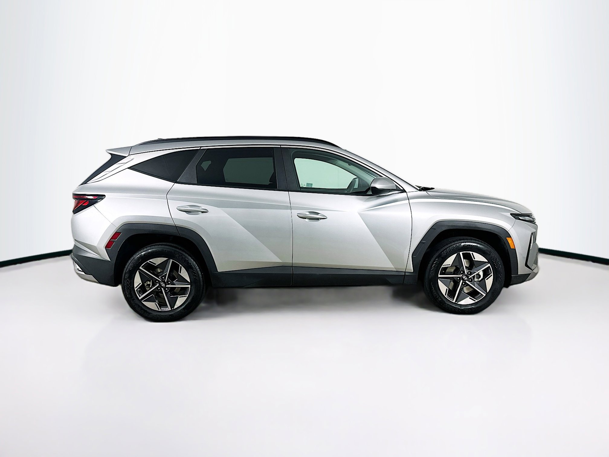 Used 2025 Hyundai Tucson SEL AWD/4WD image 10