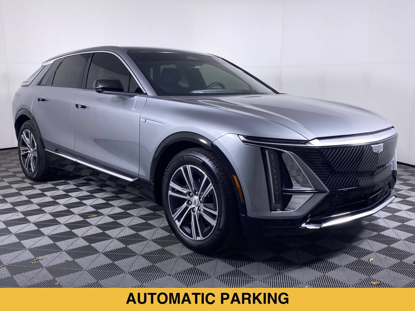 Certified 2024 Cadillac Lyriq Sport AWD/4WD image 20