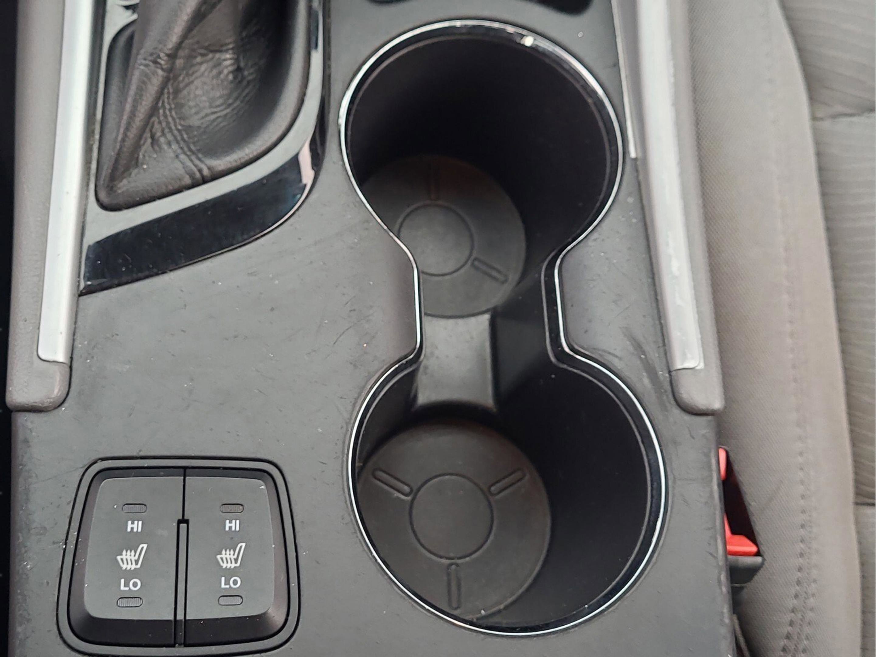 Used 2013 Hyundai Sonata Hybrid image 16