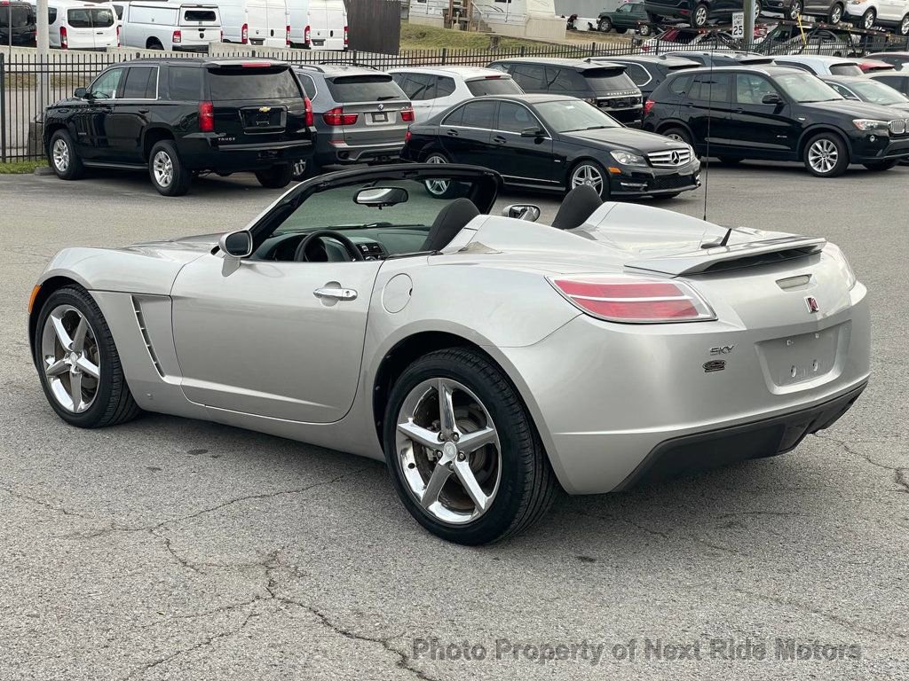 Used 2007 Saturn Sky image 9