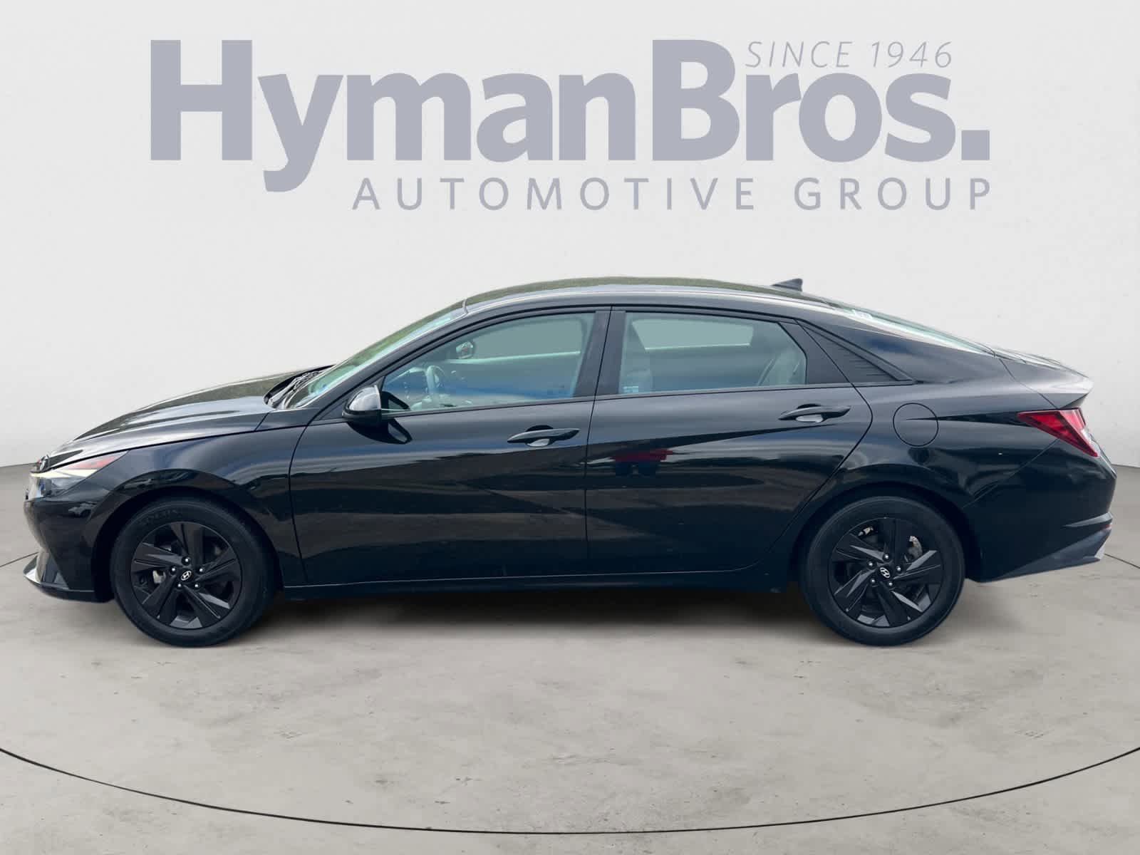 Used 2022 Hyundai Elantra SEL w/ Convenience Package FWD image 7