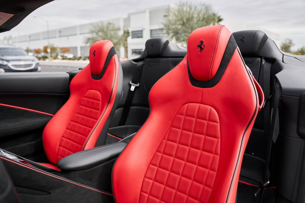 Used 2024 Ferrari Roma Spider image 43