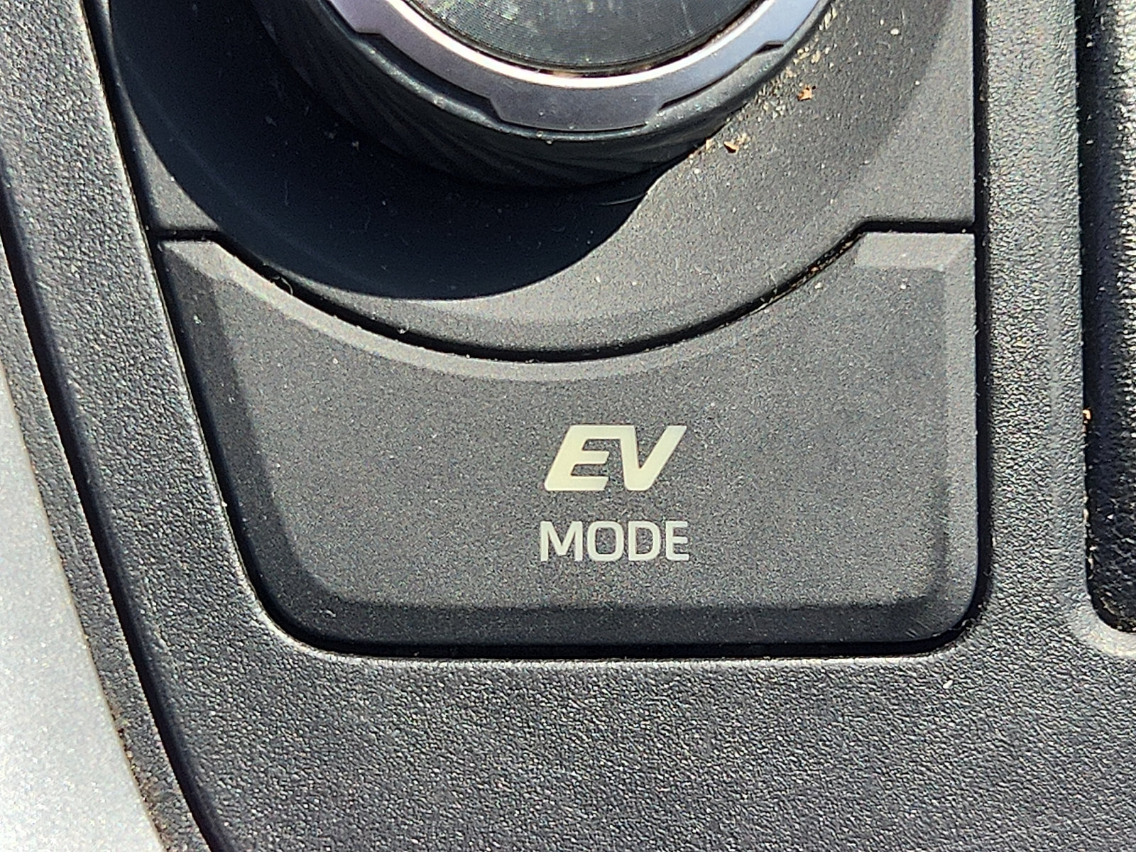 Used 2019 Toyota RAV4 XSE w/ All Weather Liner Package AWD/4WD image 27