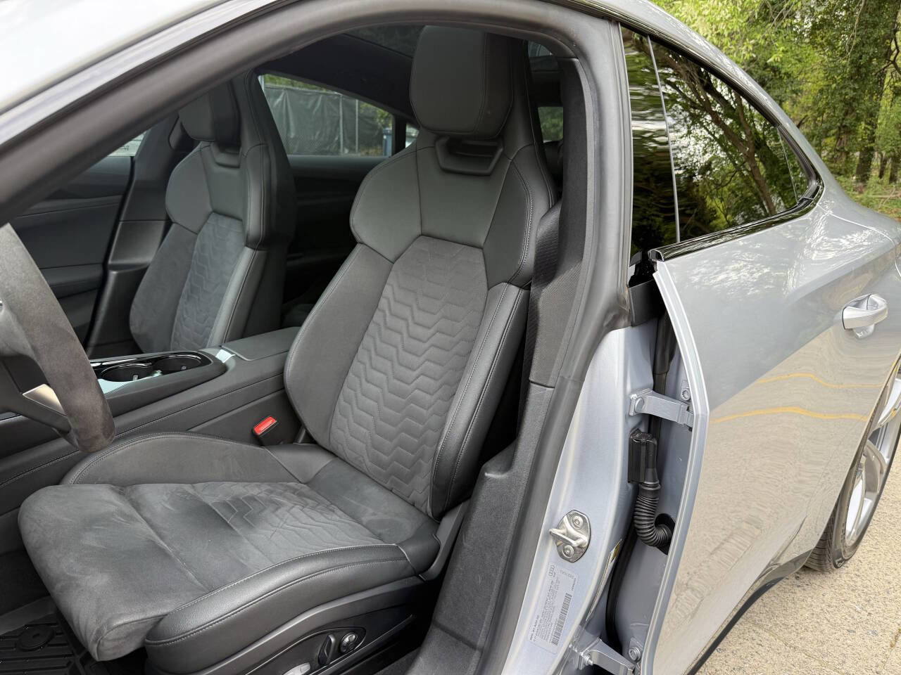 Used 2022 Audi e-tron GT Premium Plus image 5