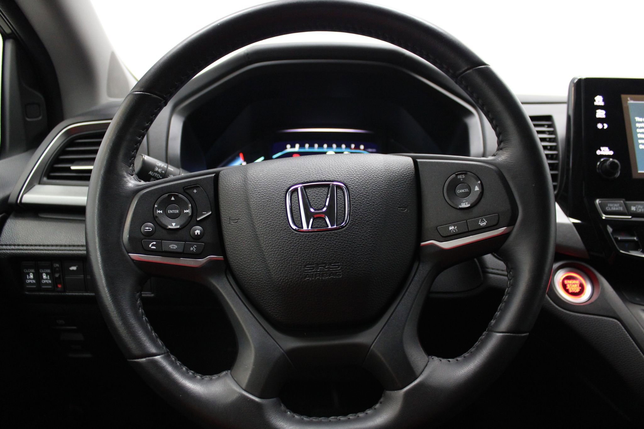 Used 2024 Honda Odyssey EX-L image 32