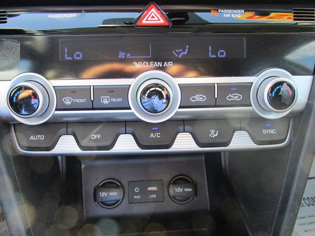 Used 2020 Hyundai Elantra SE w/ Cargo Package (C1) FWD image 12