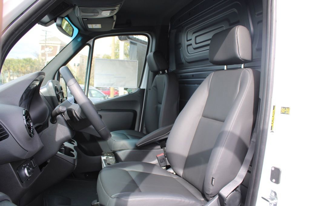 New 2026 Mercedes-Benz Sprinter 144 Cargo image 8