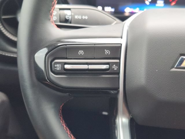 Used 2025 Chevrolet Colorado LT RWD image 28