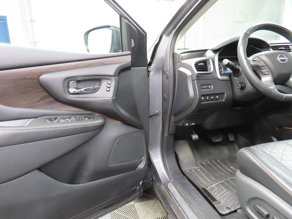 Used 2024 Nissan Murano Platinum AWD/4WD image 39