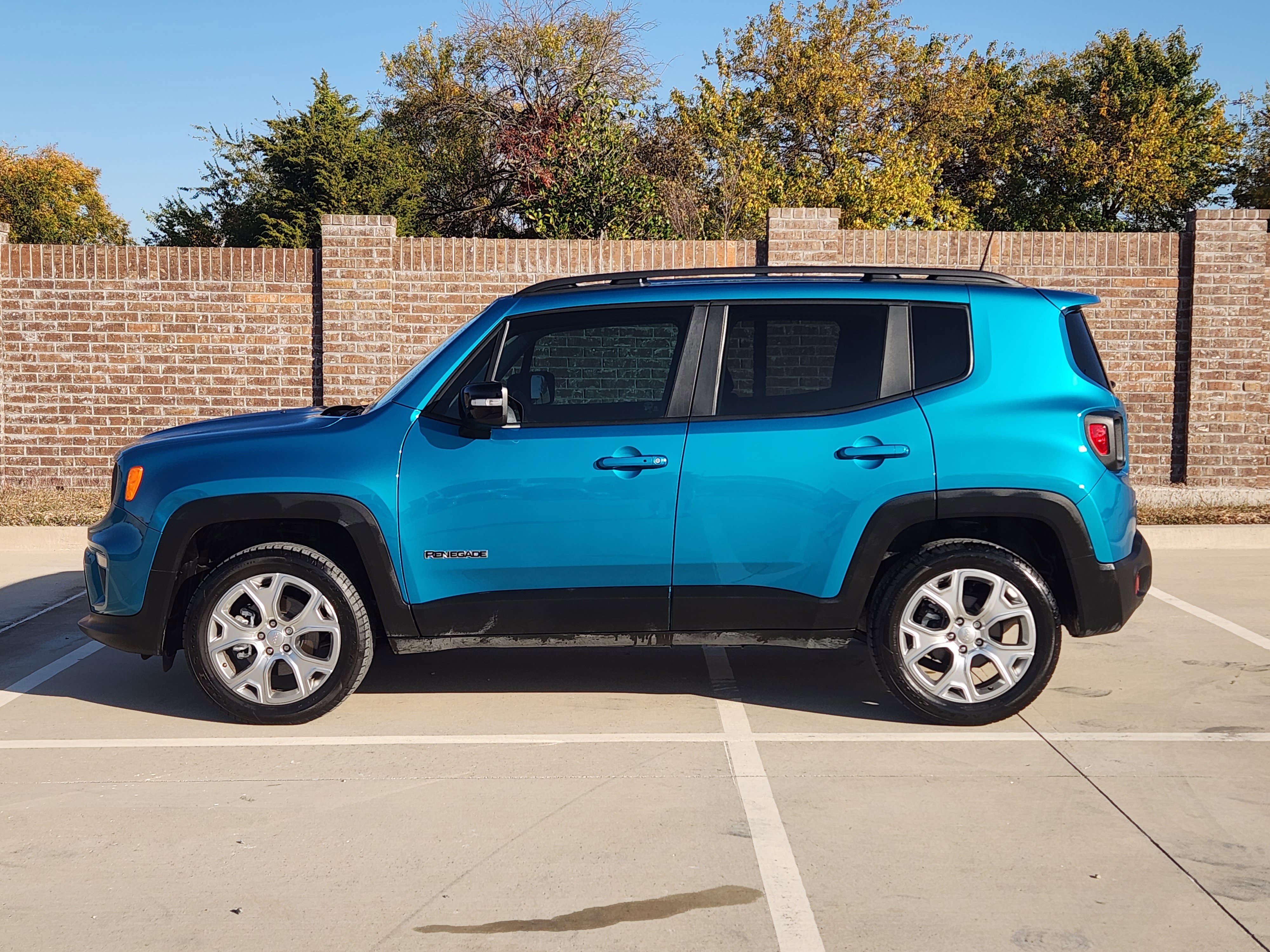 Used 2022 Jeep Renegade Limited image 5