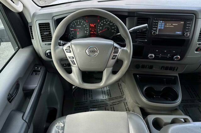Used 2015 Nissan NV 3500 SV w/ Technology Package image 14