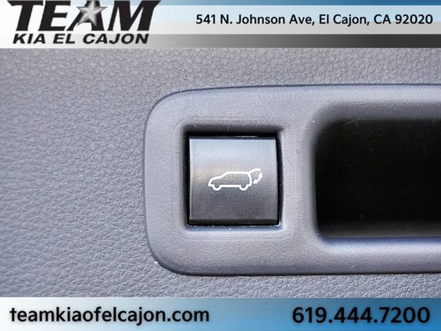 Used 2021 Toyota Highlander XLE AWD/4WD image 15