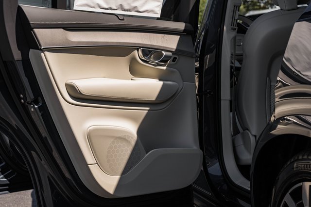 New 2026 Volvo XC90 B6 Ultra image 36