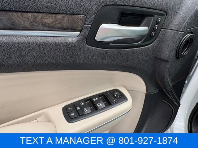 Used 2016 Chrysler 300 C w/ Safetytec Plus Group AWD/4WD image 15