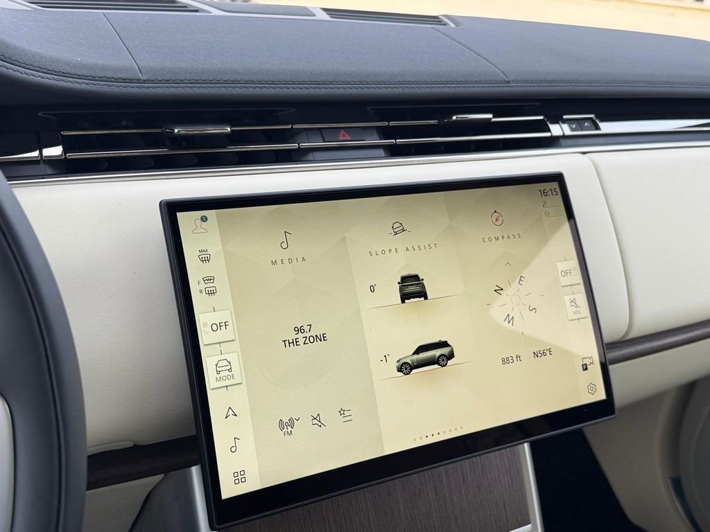 New 2026 Land Rover Range Rover SE image 19