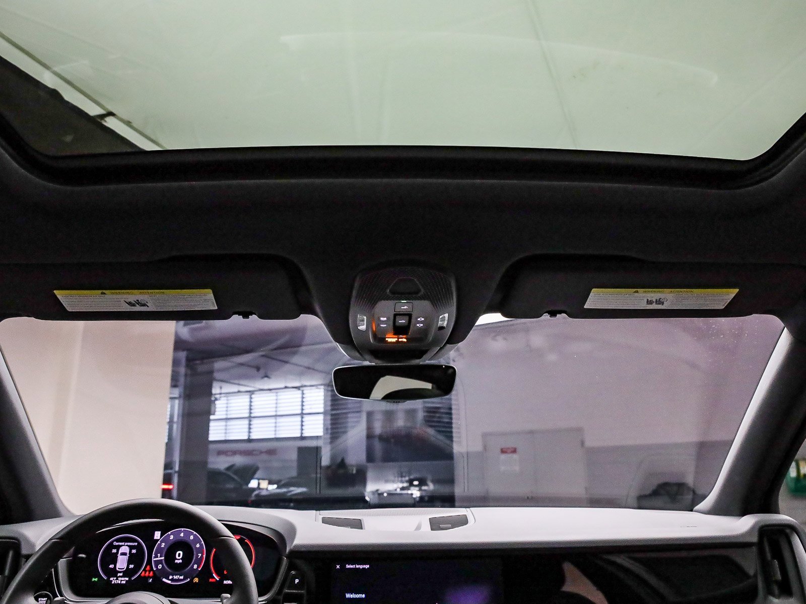 Used 2025 Porsche Cayenne image 19