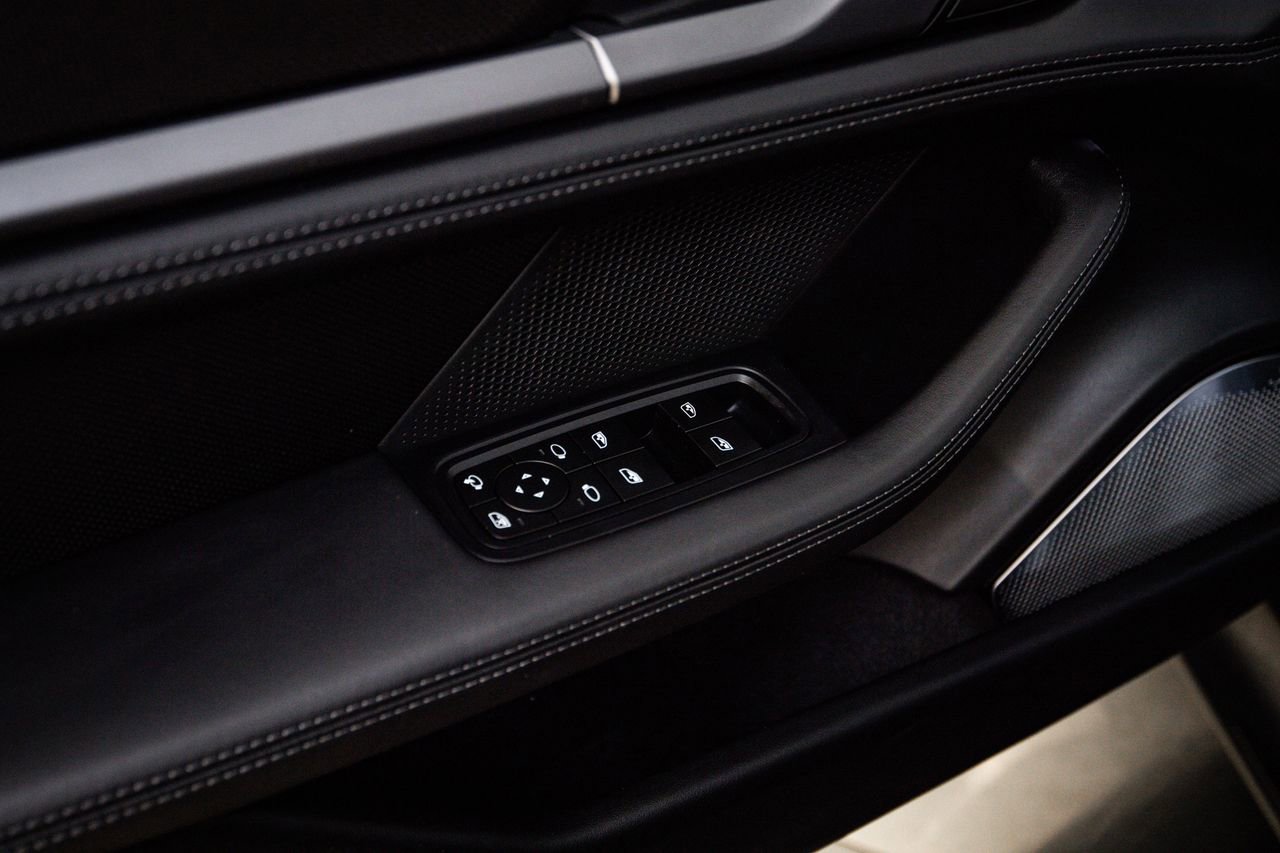 Certified 2023 Porsche Taycan Turbo S image 23