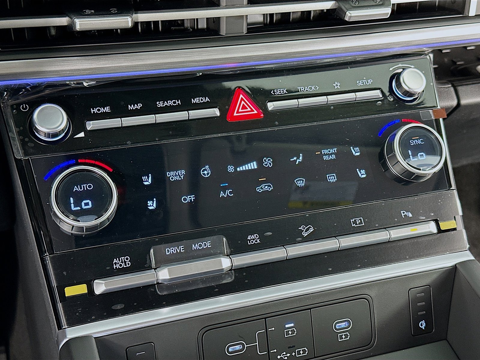 New 2026 Hyundai Santa Fe Limited AWD/4WD image 19