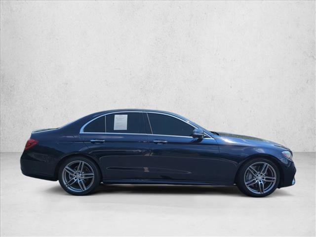 Used 2017 Mercedes-Benz E 300 image 4