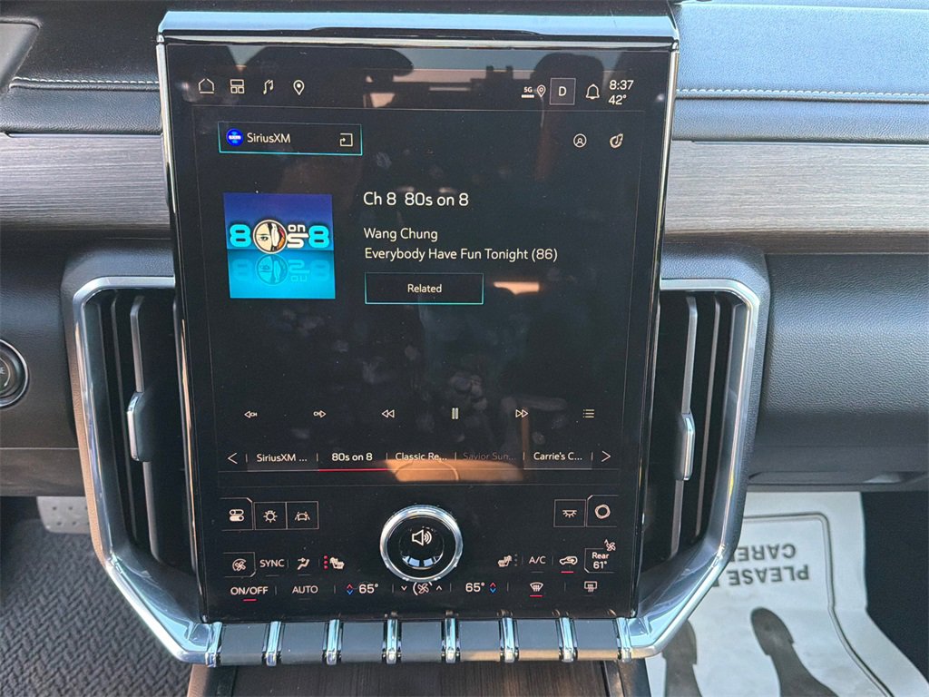 Used 2025 GMC Acadia Denali image 29