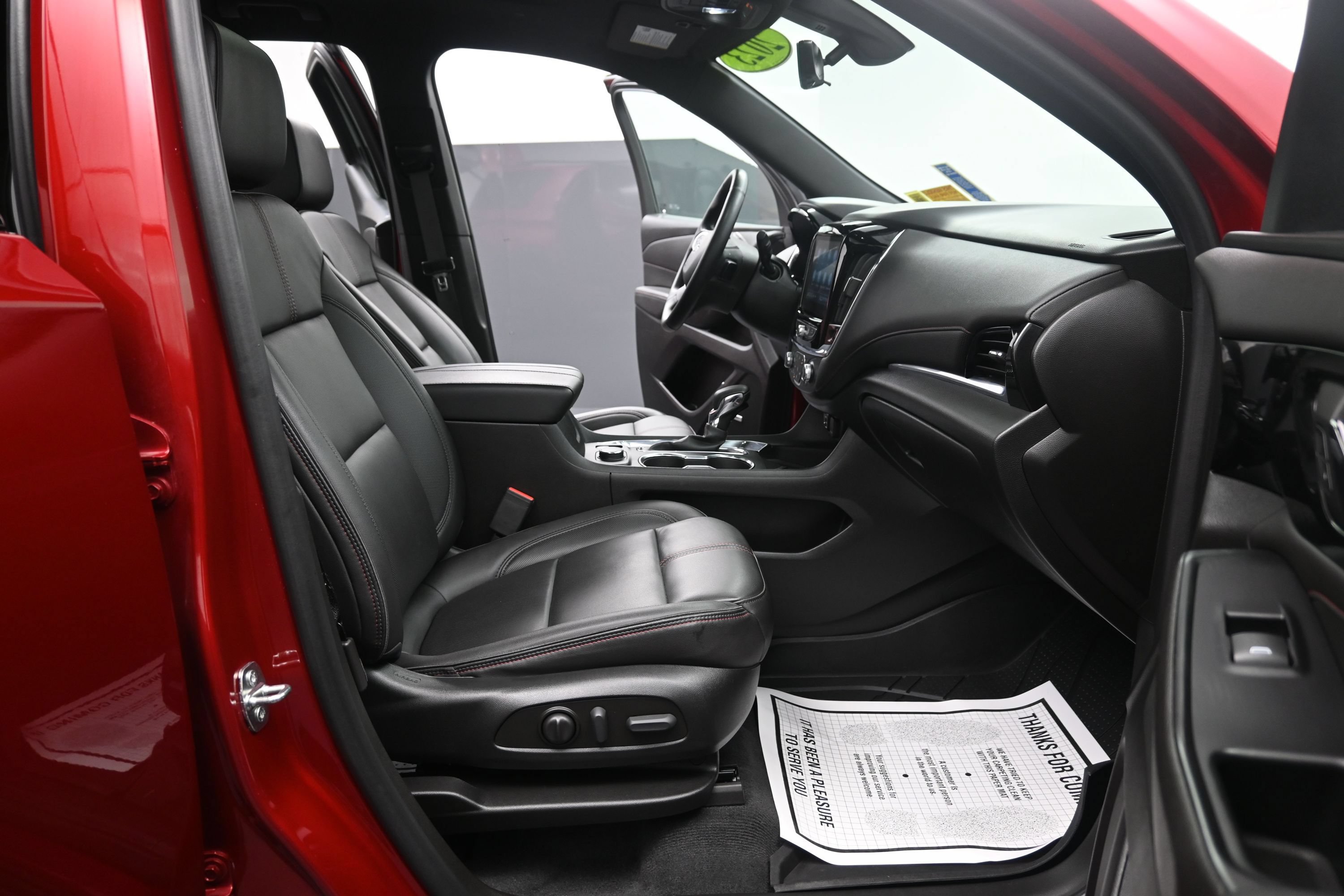 Used 2023 Chevrolet Traverse RS w/ LPO, Floor Liner Package AWD/4WD image 24