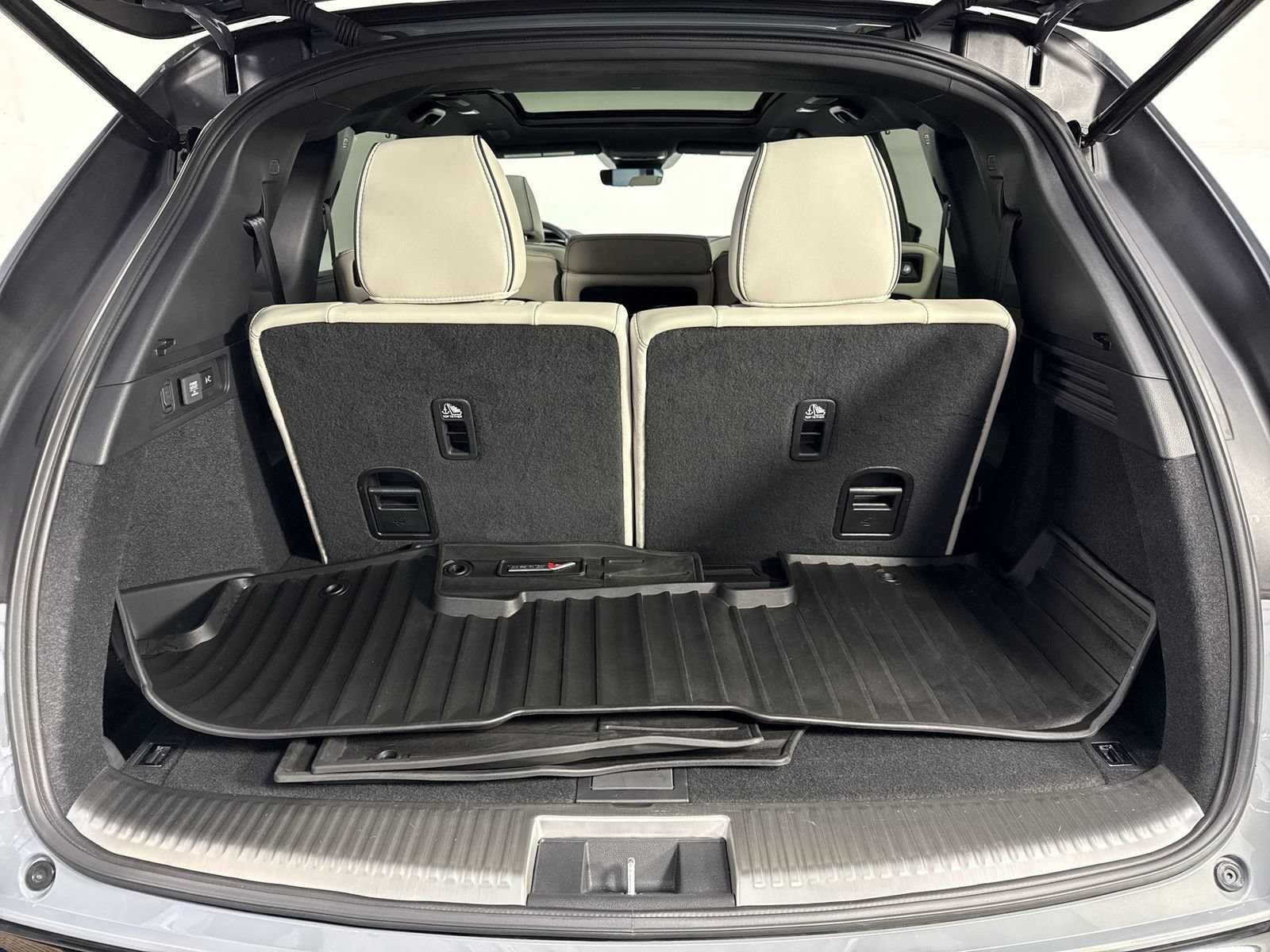 Used 2026 Acura MDX A-Spec w/ Advance Package AWD/4WD image 35