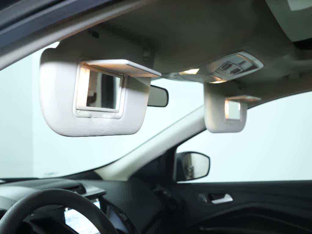 Used 2017 Ford Escape SE w/ Equipment Group 201A FWD image 20