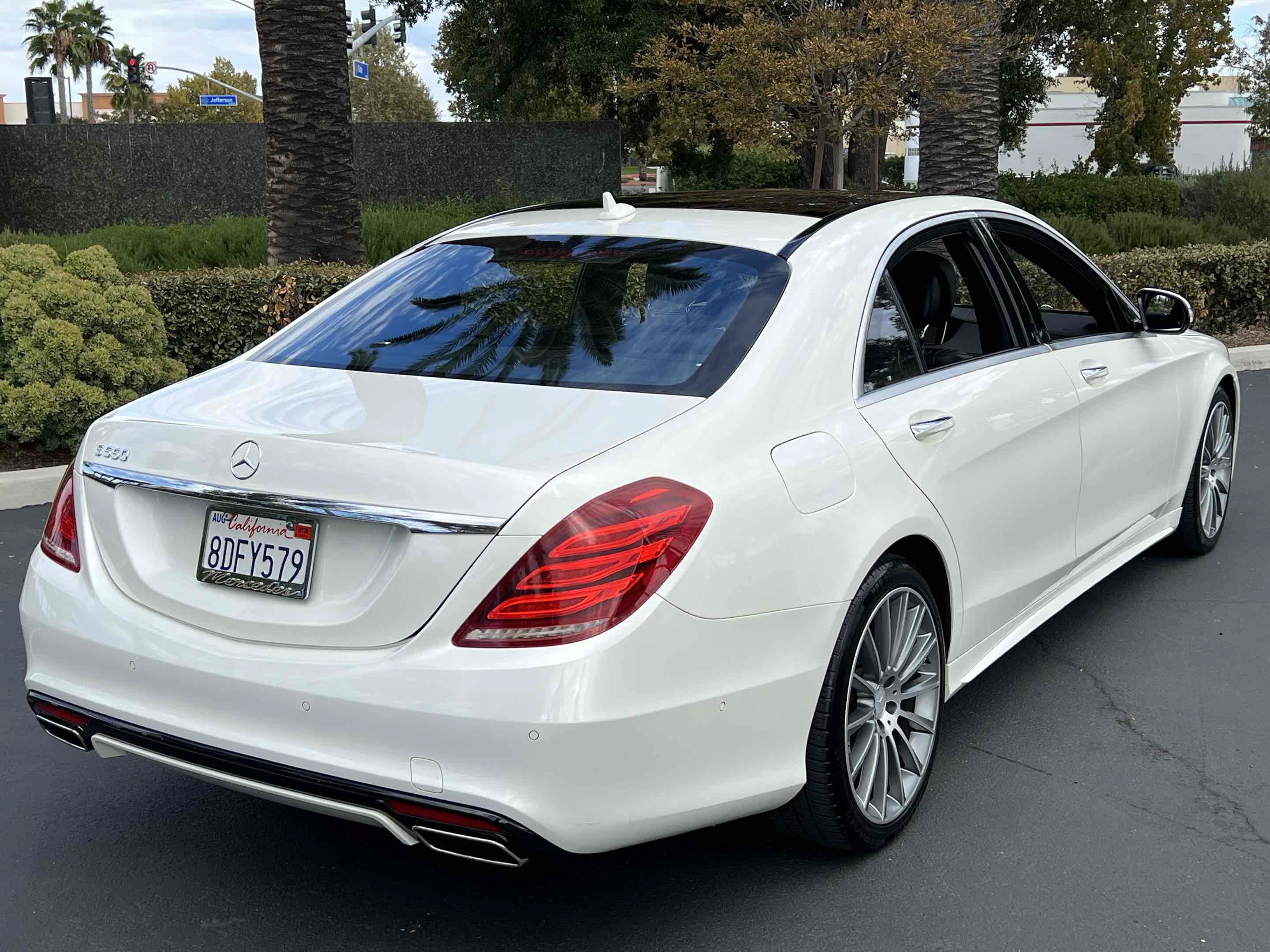 Used 2015 Mercedes-Benz S 550 Sedan image 19
