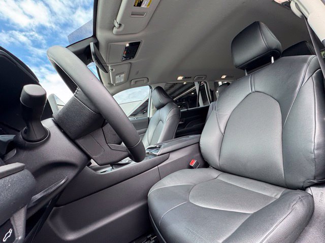 Used 2026 Toyota Grand Highlander AWD Hybrid image 14