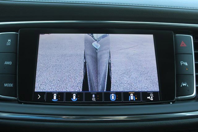 Used 2020 Buick Enclave Avenir w/ Avenir Technology Package image 41