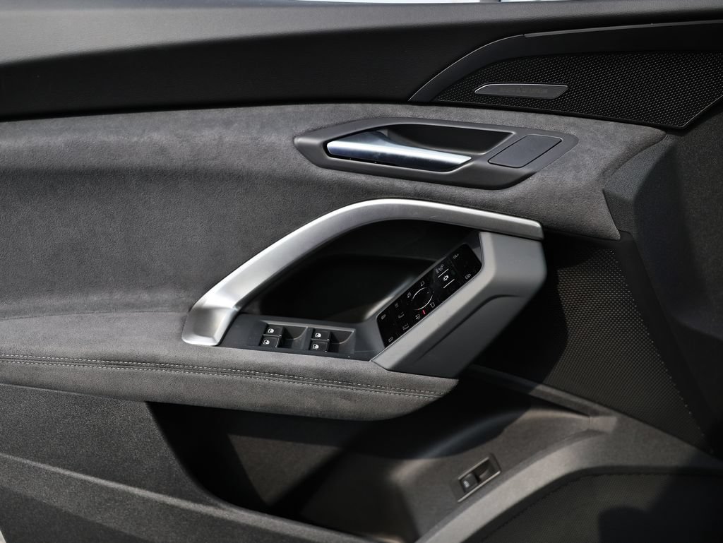 New 2026 Audi SQ5 Prestige AWD/4WD image 14