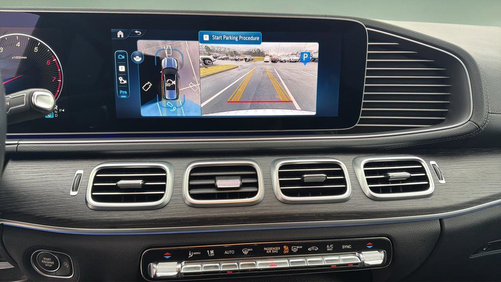 Used 2025 Mercedes-Benz GLS 450 4MATIC image 39